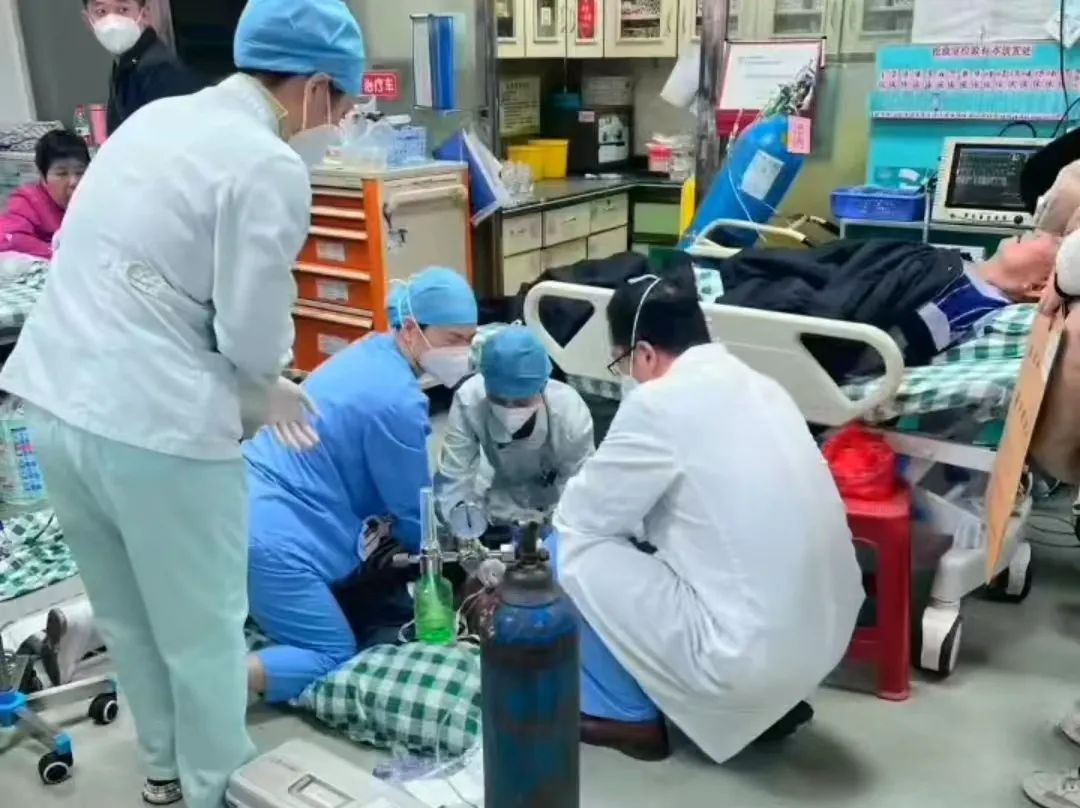 致敬所有海丰一线医护和工作人员！