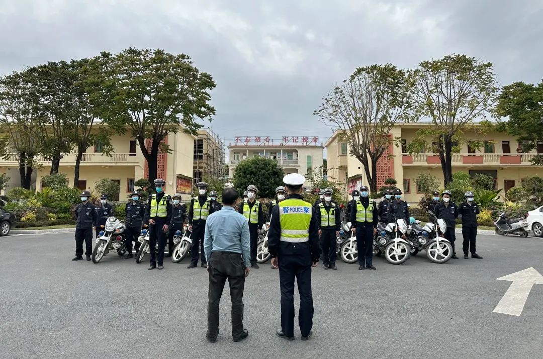 【“冬春攻势” 全力出击】陆丰公安开展第一轮岁末年初社会治安整治专项行动 ... ...