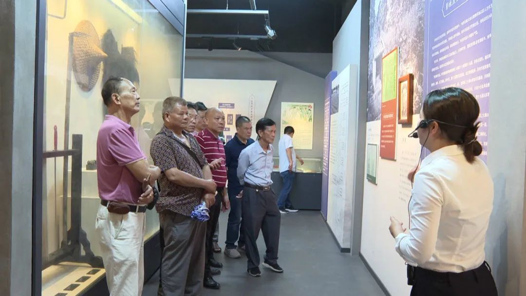 联安镇举办“书画庆端午 墨粽共飘香”乡村振兴诗词书画采风活动 ... ...