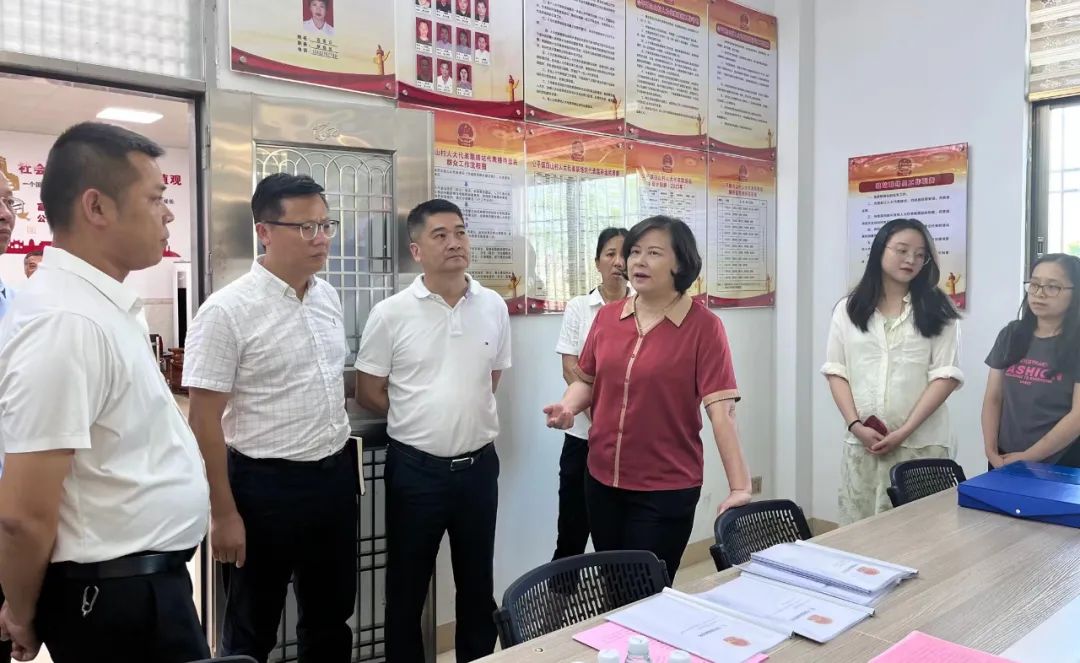 李惠文率队到我县开展“更好发挥人大代表作用”主题活动