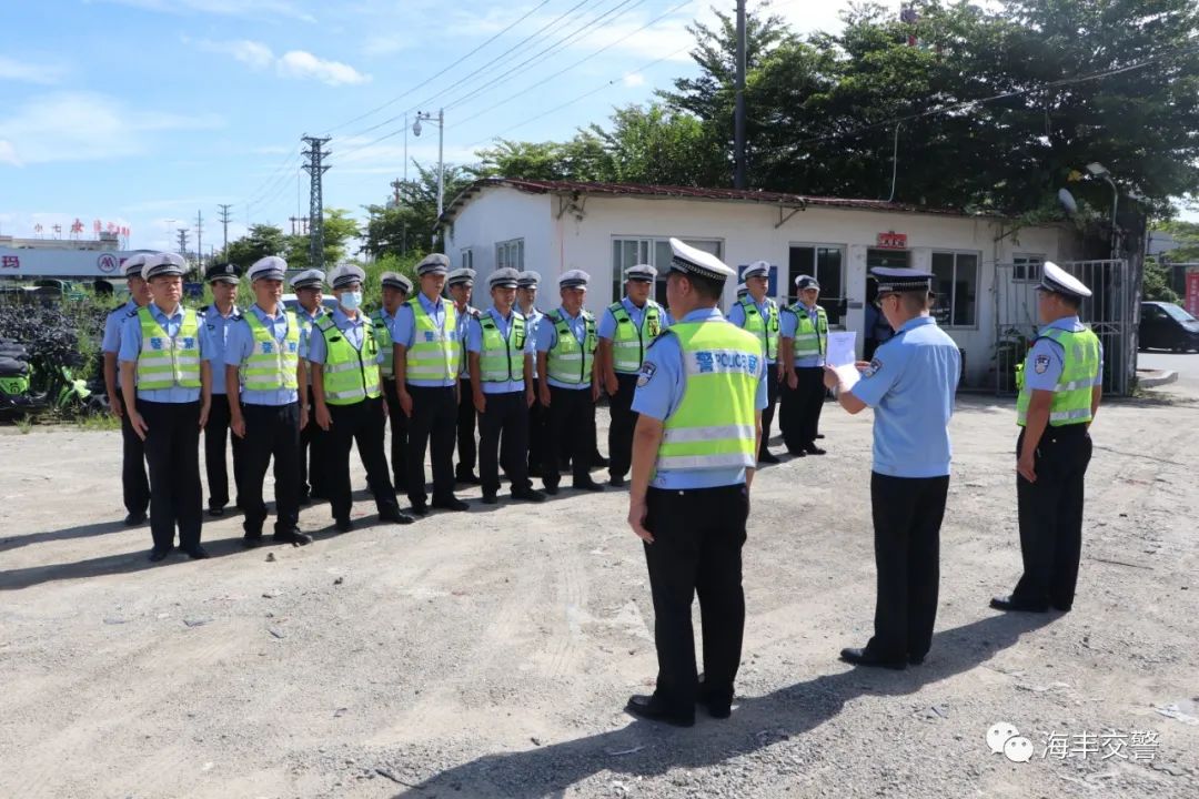 海丰公安交警依法公开销毁3216辆无牌证报废机动车
