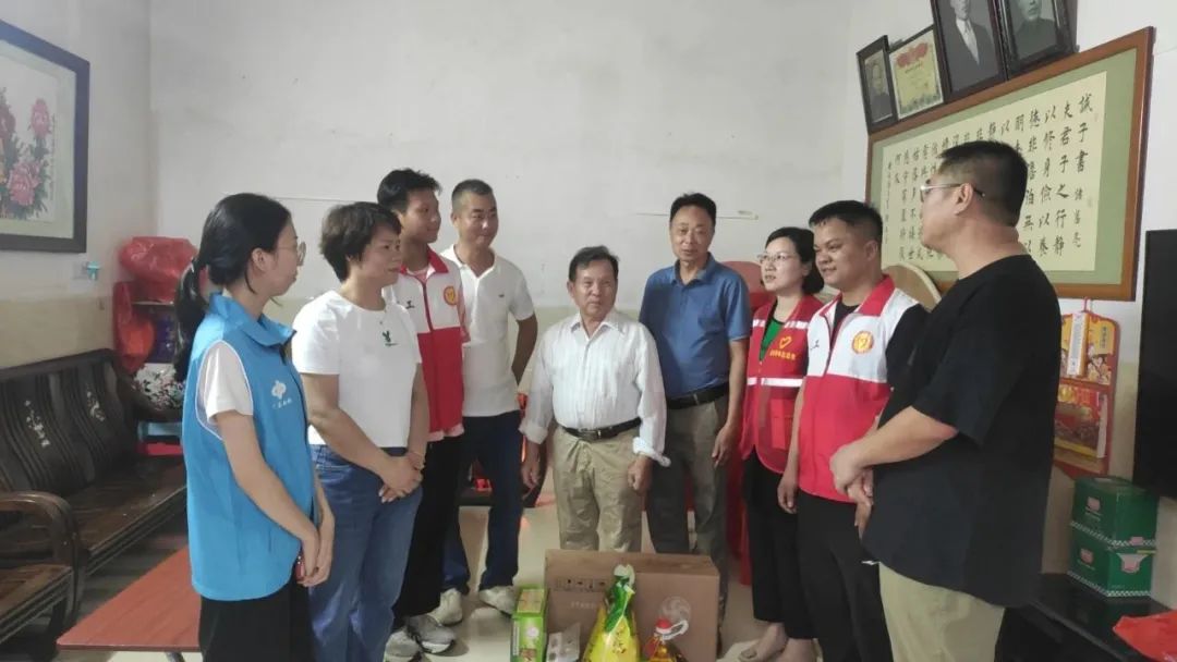 附城镇联合开展走访慰问困难退役军人