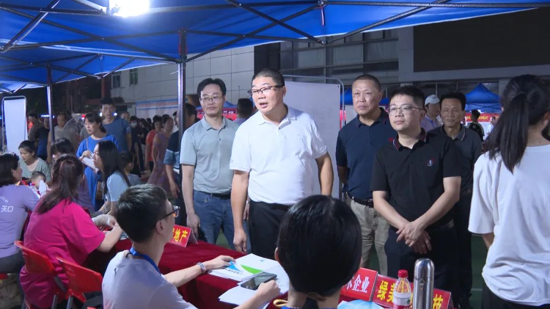 海丰县举办“百日千万招聘专项行动”暨高校毕业生就业服务招聘活动 ... ...
