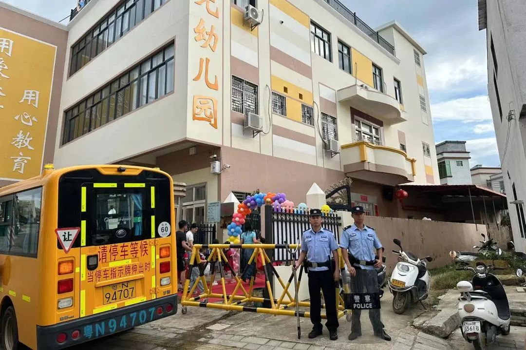 “校服”和“警服”再次相遇，陆丰公安全力护航“开学季” ... ...