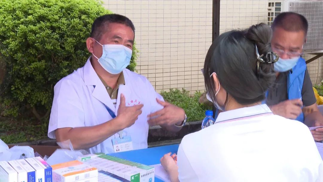 海丰城东镇卫生院、深圳大学医学部联合开展健康筛查义诊活动 ... ...