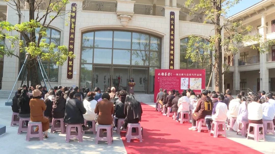 彭湃中学校友陈岳维回母校举办画展
