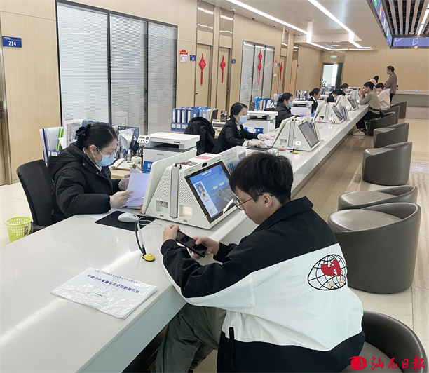 实干争春启新程——汕尾城区春节后上班见闻