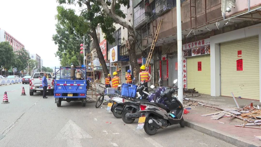 海丰全力推进红城大道沿线老旧建筑风貌提升 美化城市“颜值” ... ...