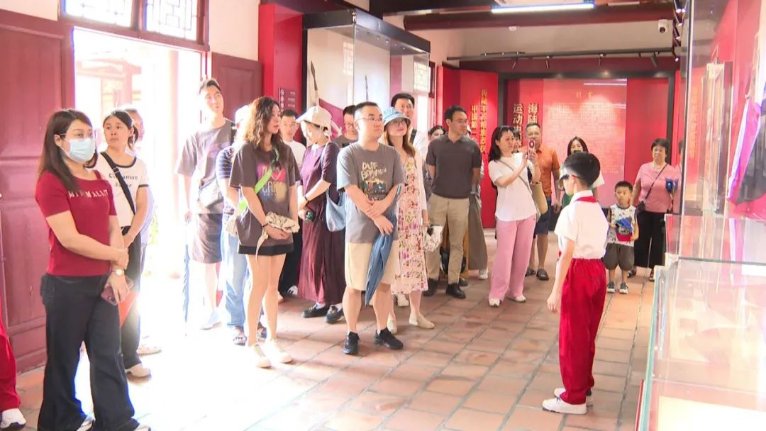 海丰：“小小讲解员”志愿讲解服务 增添文旅新亮点